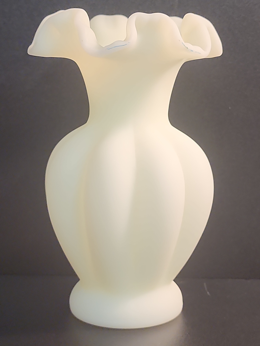 Vtg Fenton Art Glass 6" Ruffled Melon Vase Satin Custard Uranium Glass UV Glow